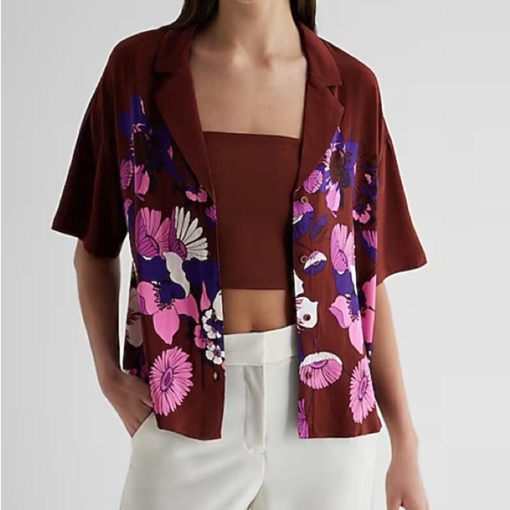 BOXY FLORAL EXPRESS BUTTON DOWN MED